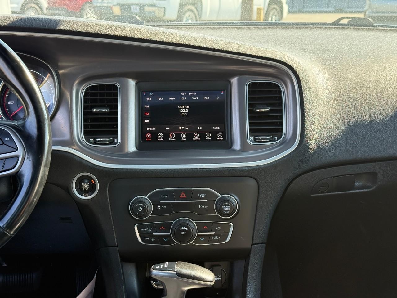 Dodge Charger Vehicle Full-screen Gallery Image 13