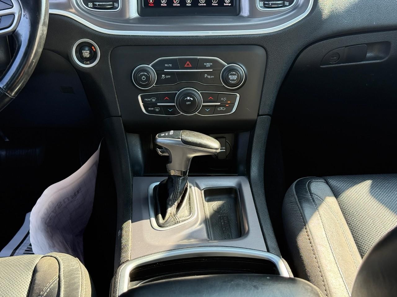 Dodge Charger Vehicle Full-screen Gallery Image 14