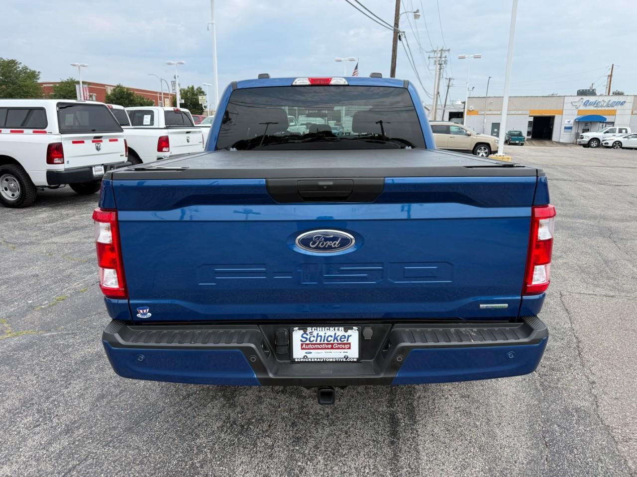 Ford F-150 Vehicle Full-screen Gallery Image 08