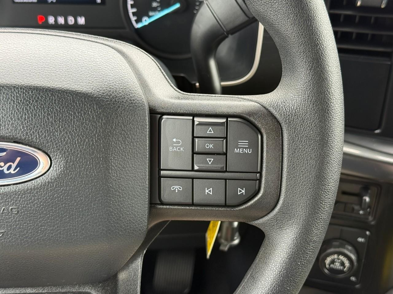 Ford F-150 Vehicle Full-screen Gallery Image 20