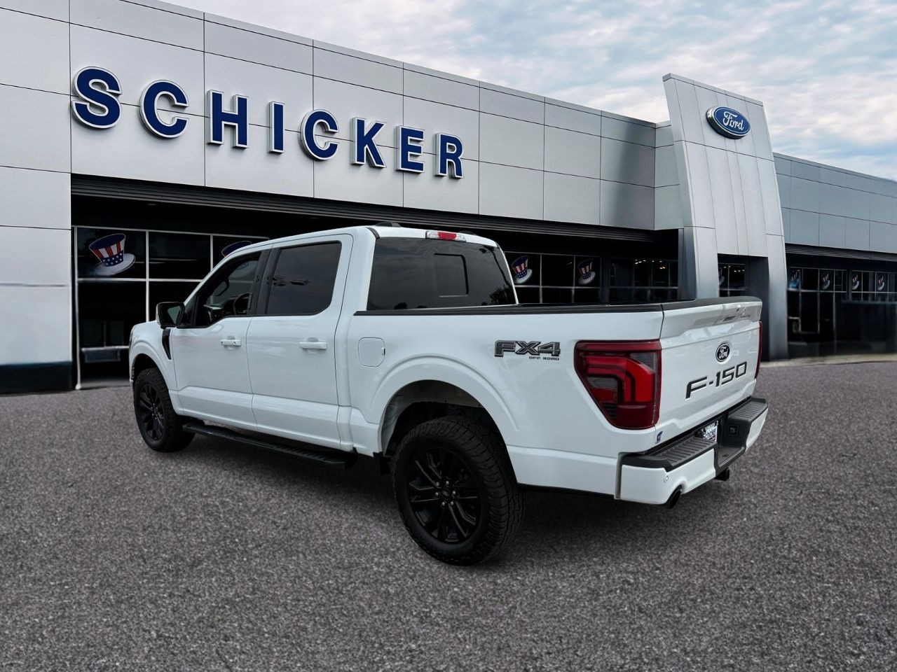 Ford F-150 Vehicle Full-screen Gallery Image 03