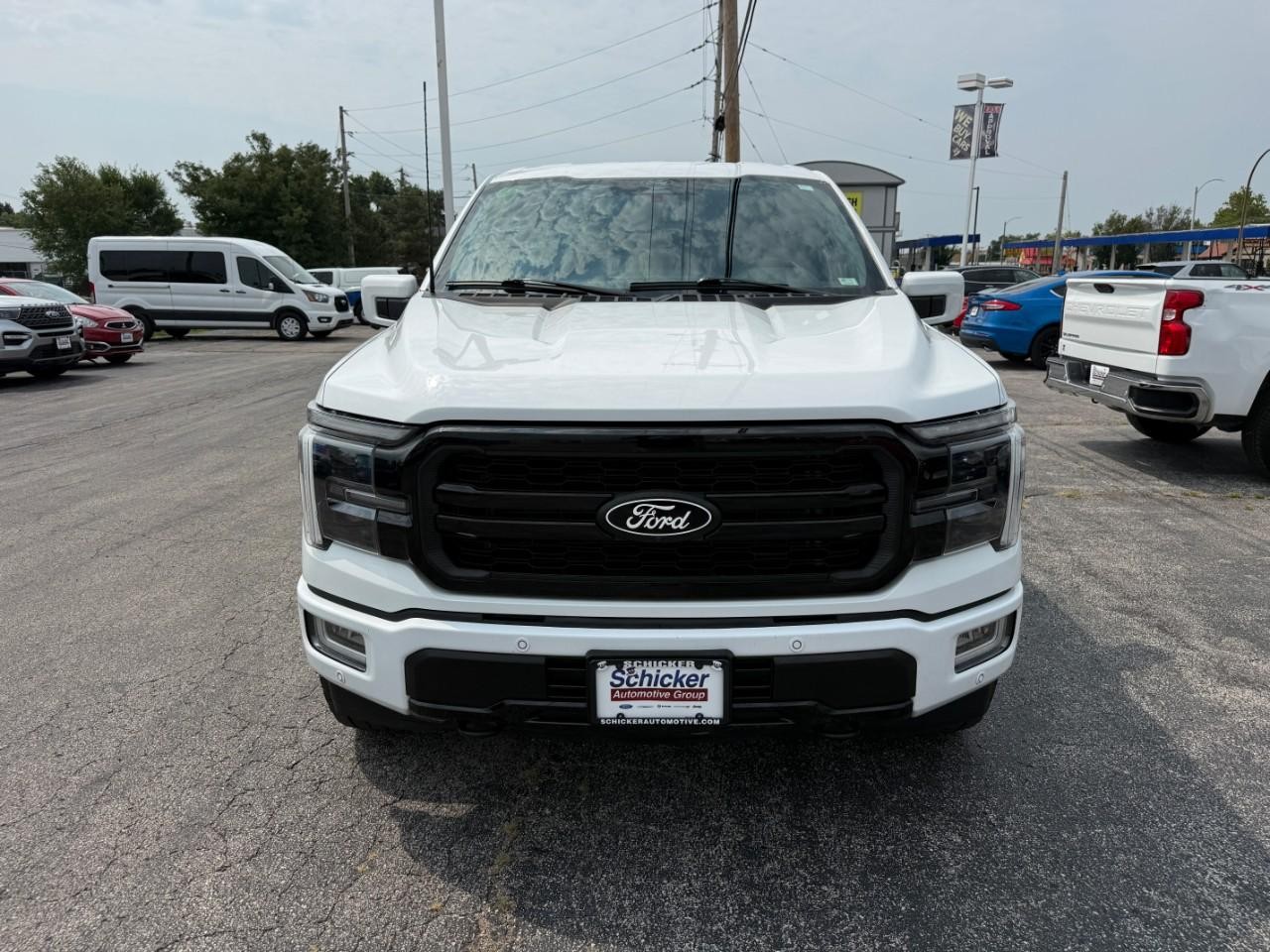 Ford F-150 Vehicle Full-screen Gallery Image 09