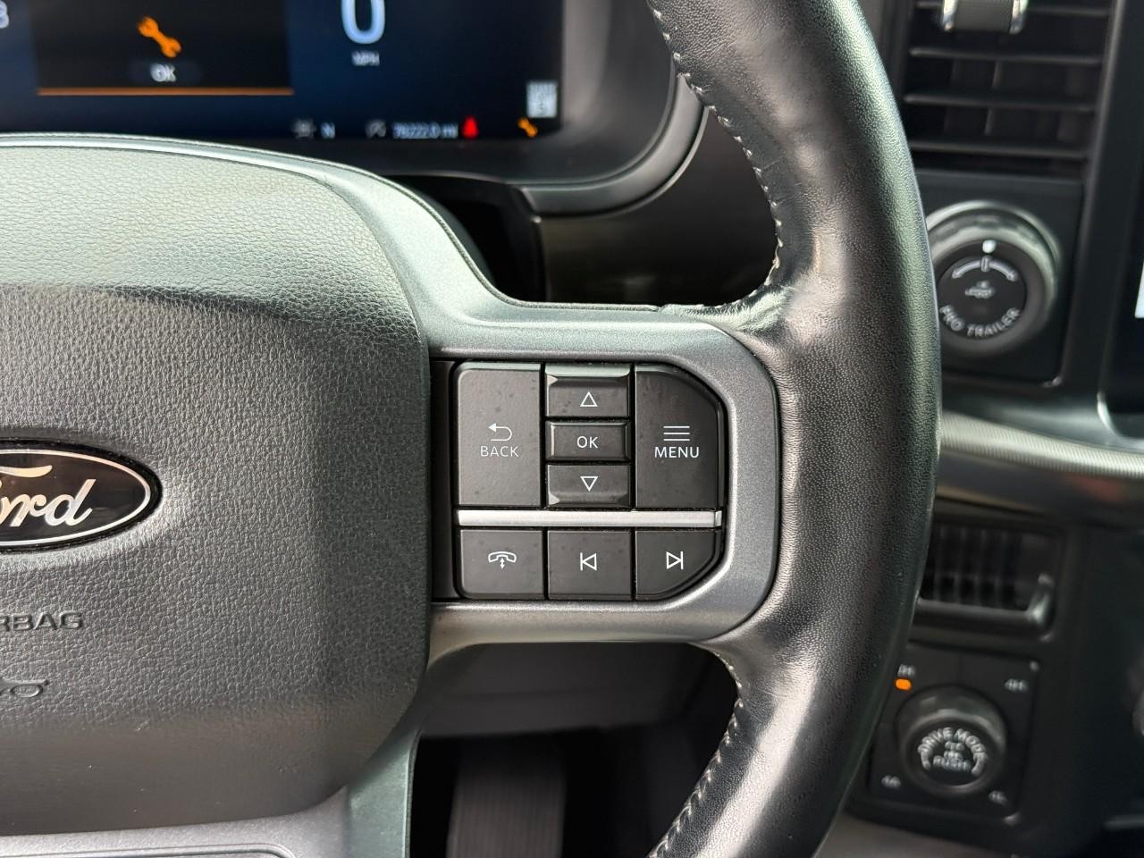 Ford F-150 Vehicle Full-screen Gallery Image 20