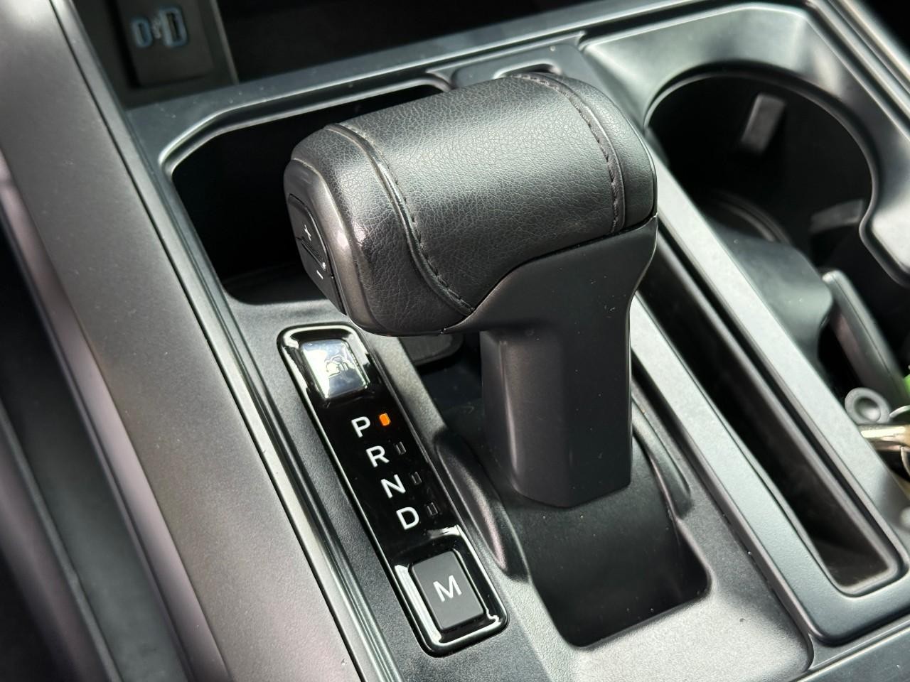 Ford F-150 Vehicle Full-screen Gallery Image 22