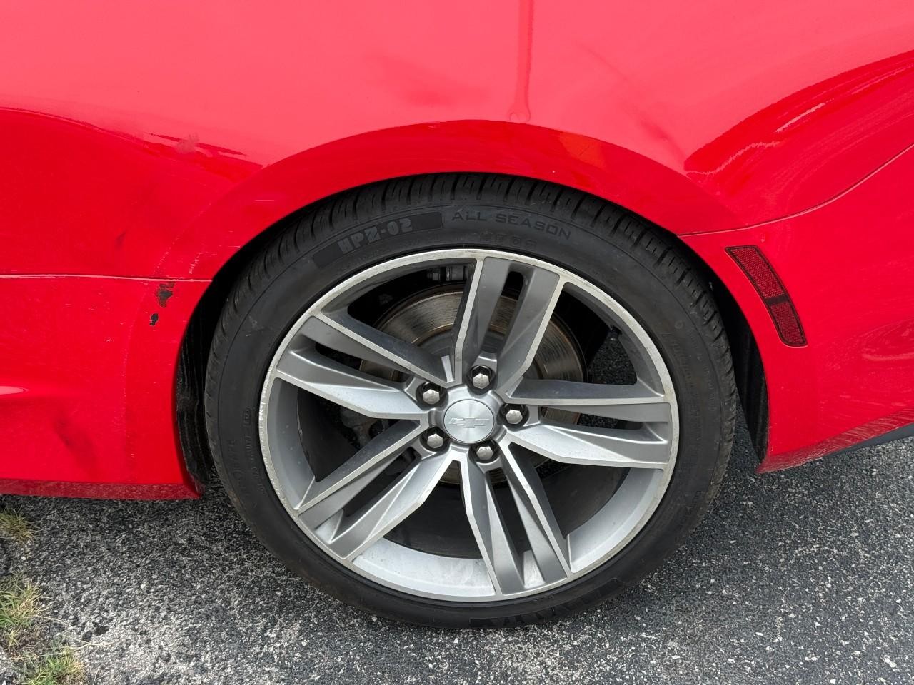 Chevrolet Camaro Vehicle Full-screen Gallery Image 06