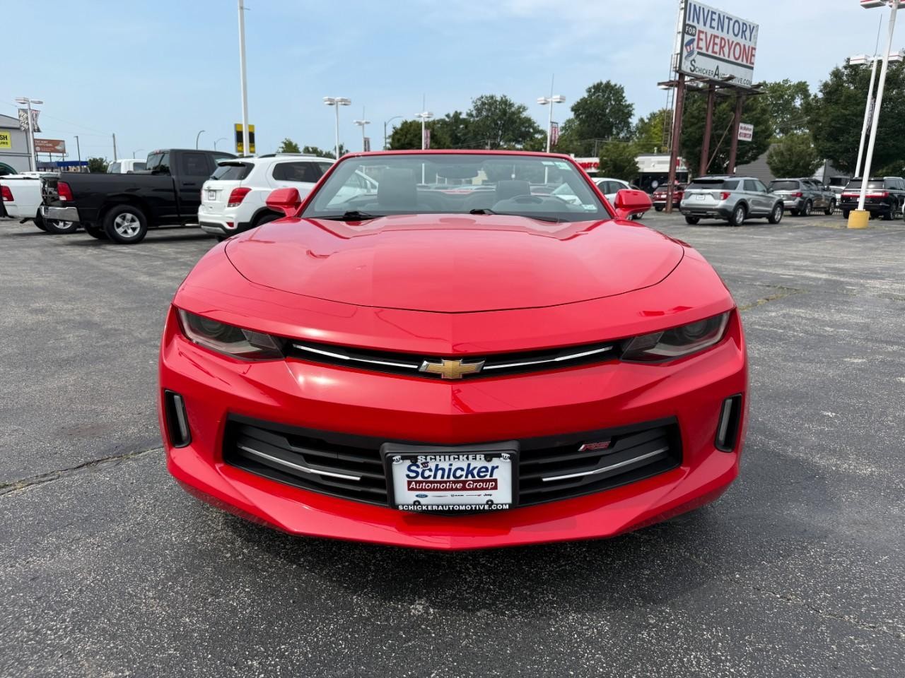 Chevrolet Camaro Vehicle Full-screen Gallery Image 09