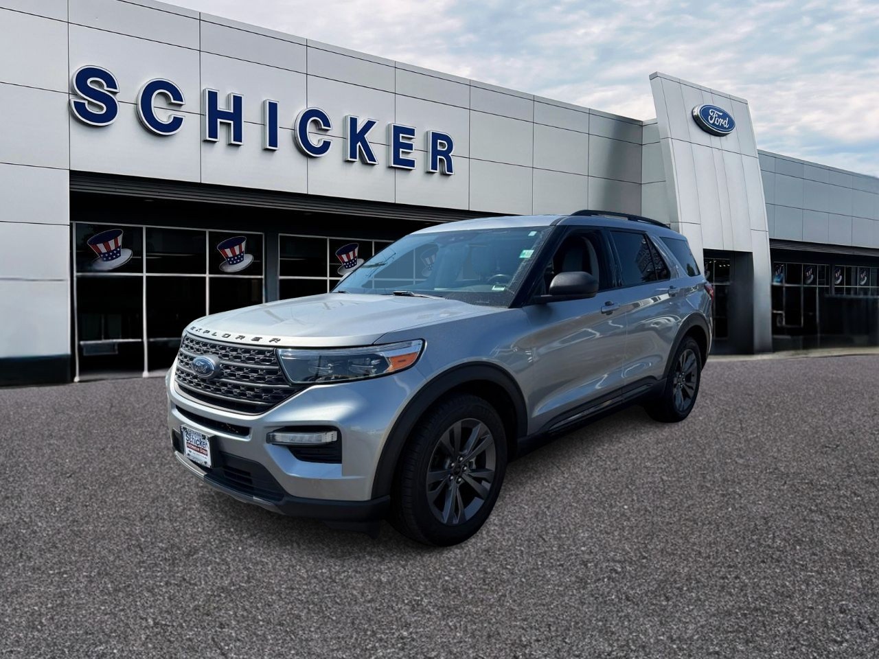 Ford Explorer Vehicle Full-screen Gallery Image 04