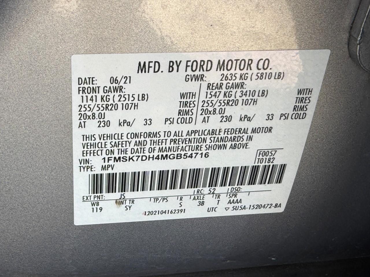 Ford Explorer Vehicle Full-screen Gallery Image 26