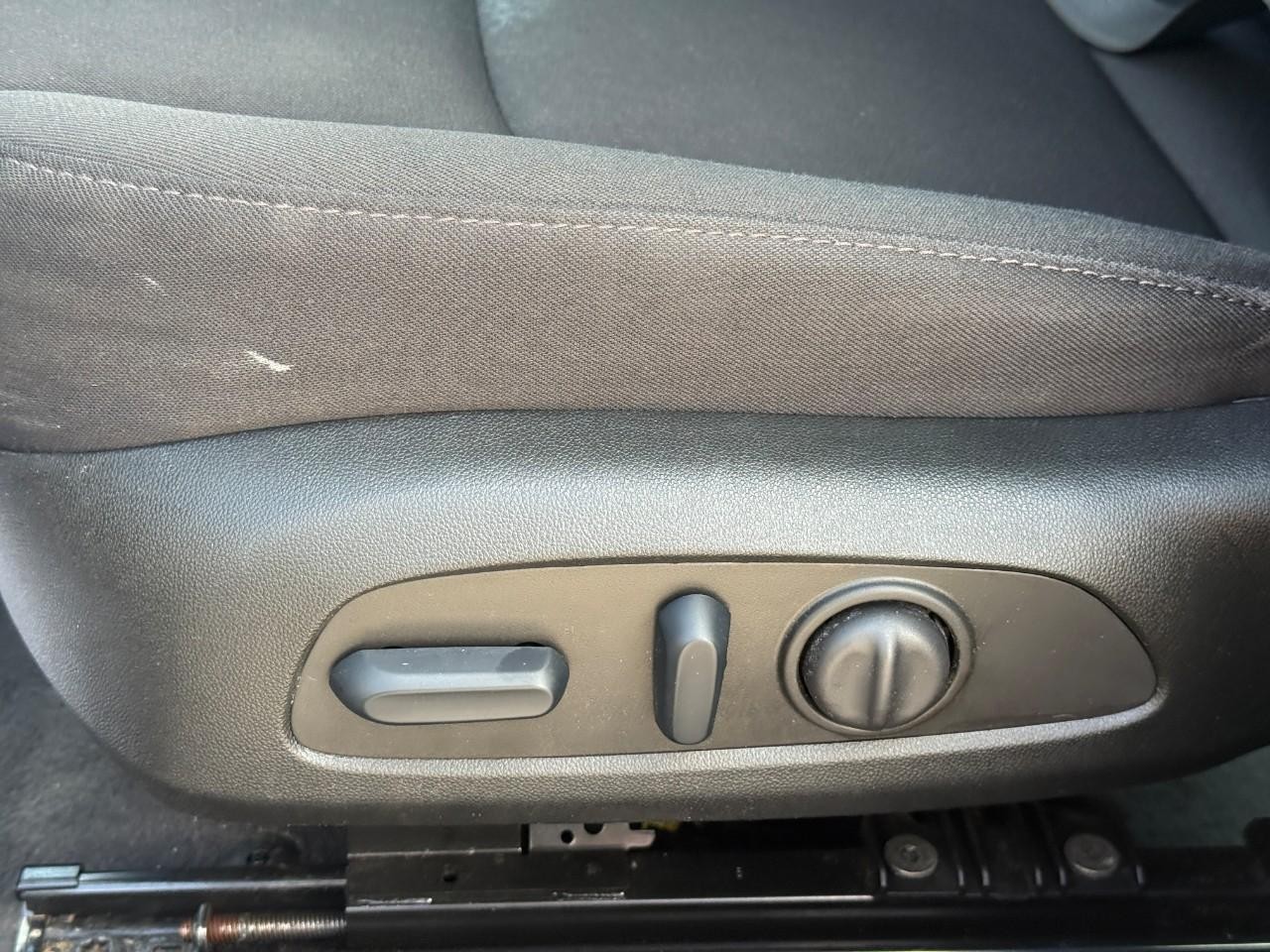 Chevrolet Malibu Vehicle Full-screen Gallery Image 19