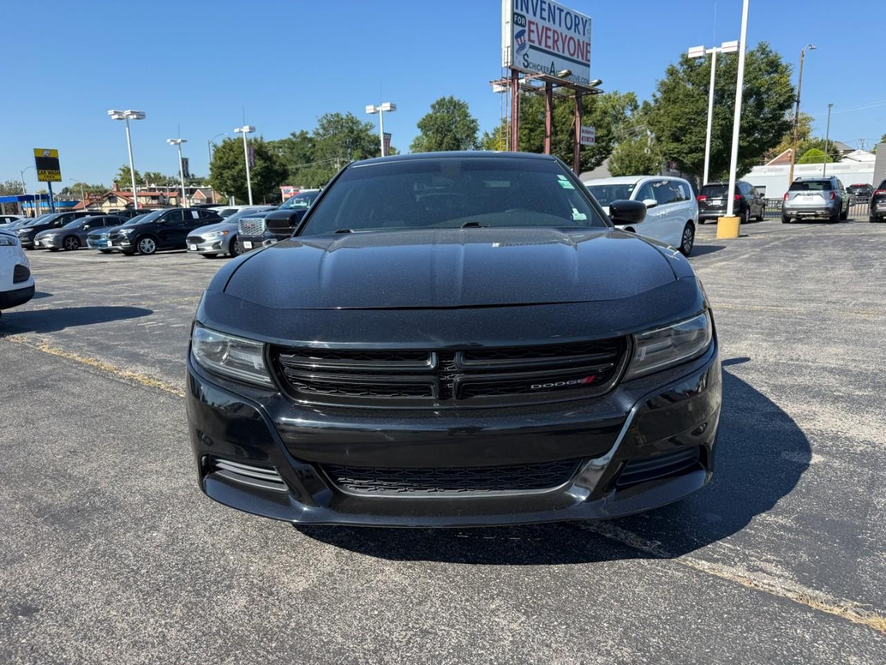 Dodge Charger Vehicle Full-screen Gallery Image 09