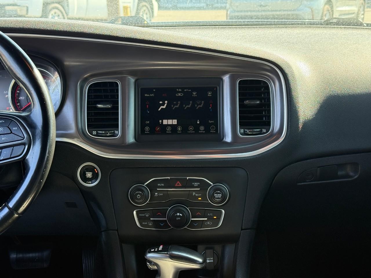 Dodge Charger Vehicle Full-screen Gallery Image 13