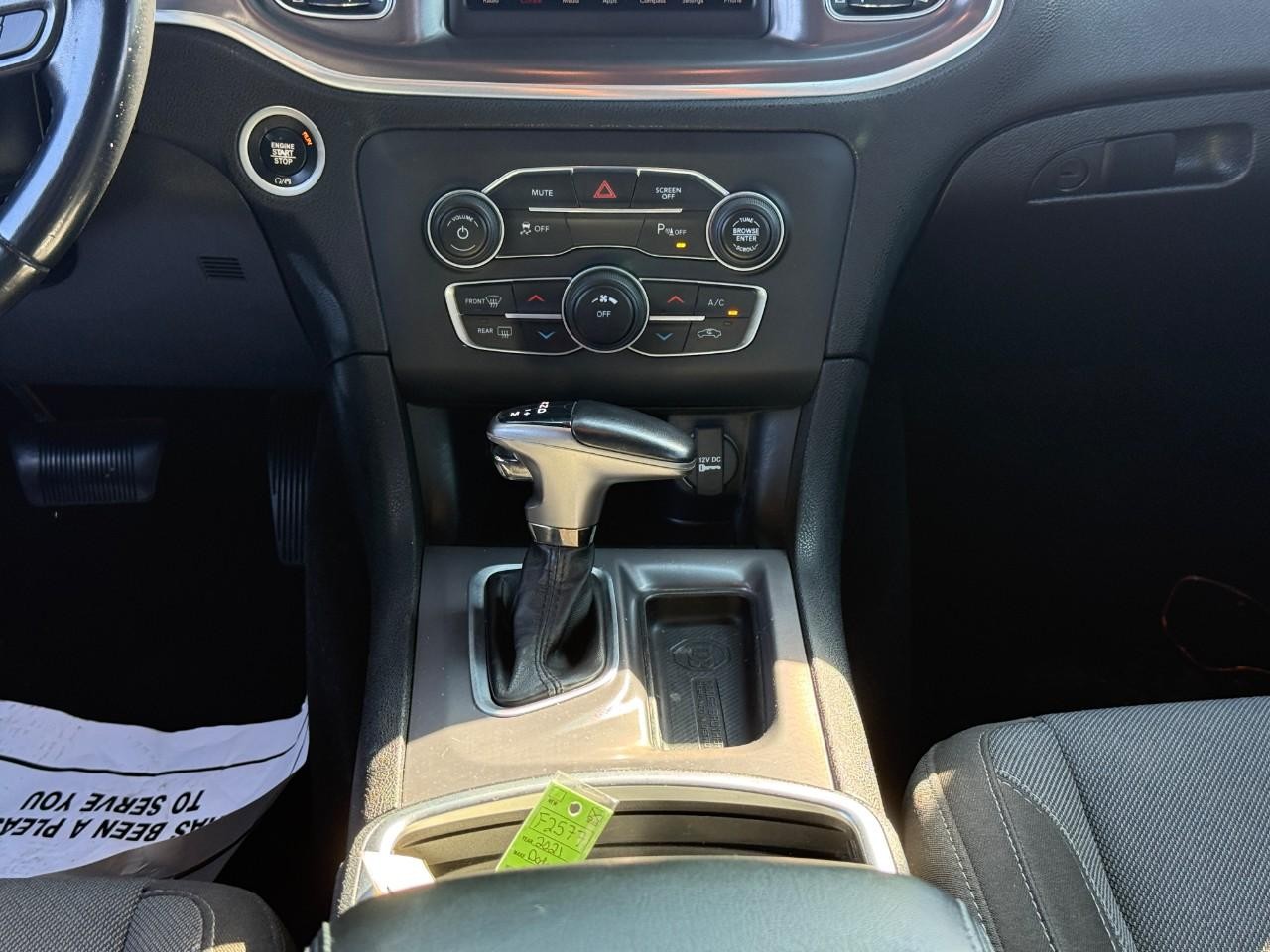 Dodge Charger Vehicle Full-screen Gallery Image 14
