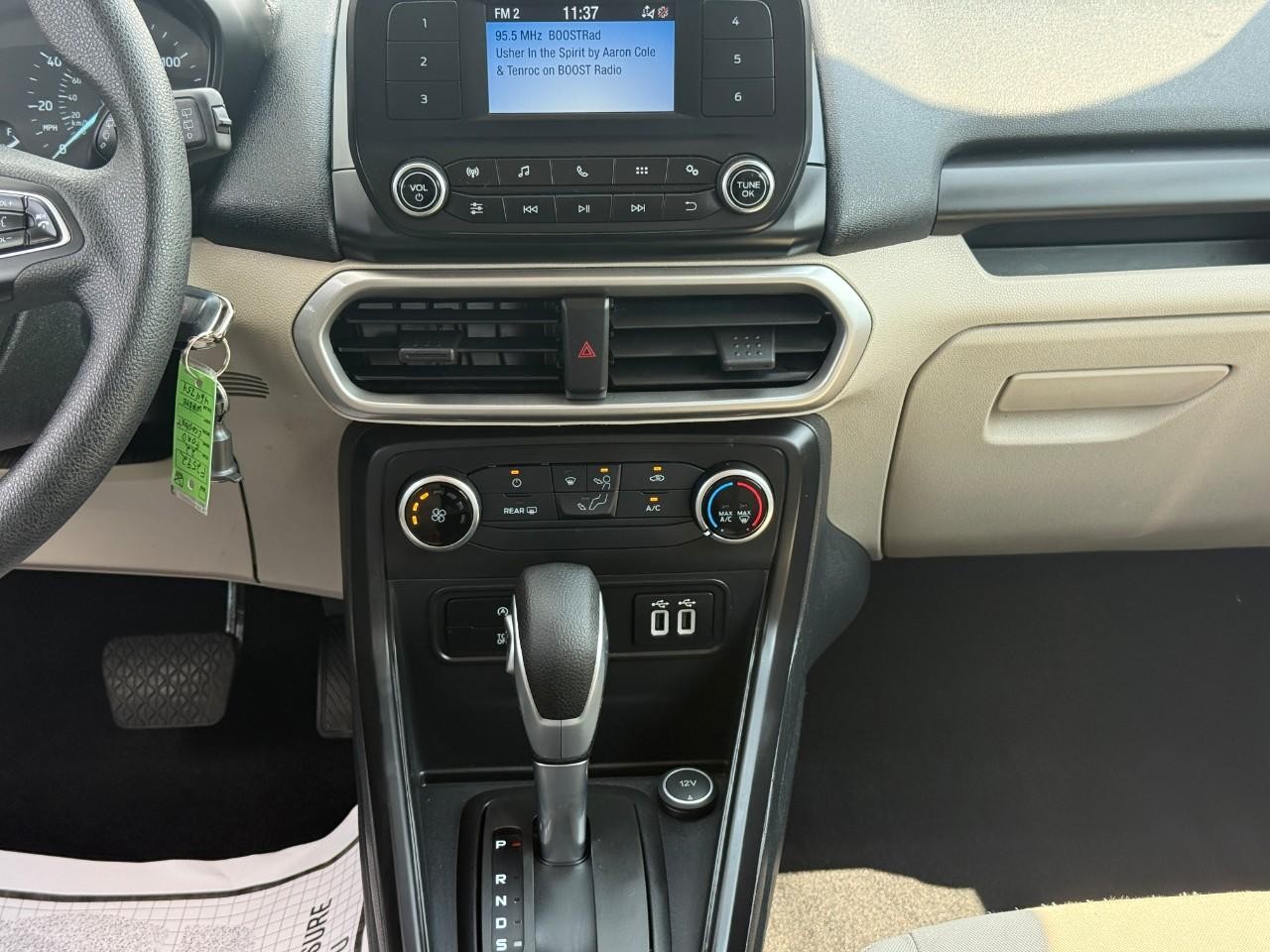 Ford EcoSport Vehicle Full-screen Gallery Image 14
