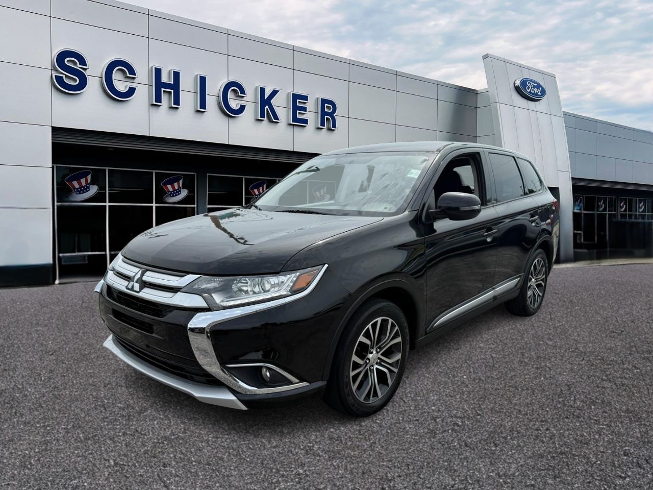 Mitsubishi Outlander Vehicle Full-screen Gallery Image 04