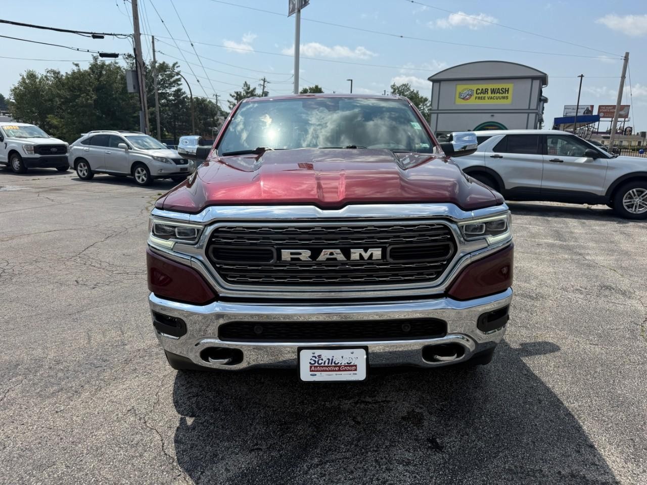 Ram 1500 Vehicle Full-screen Gallery Image 10