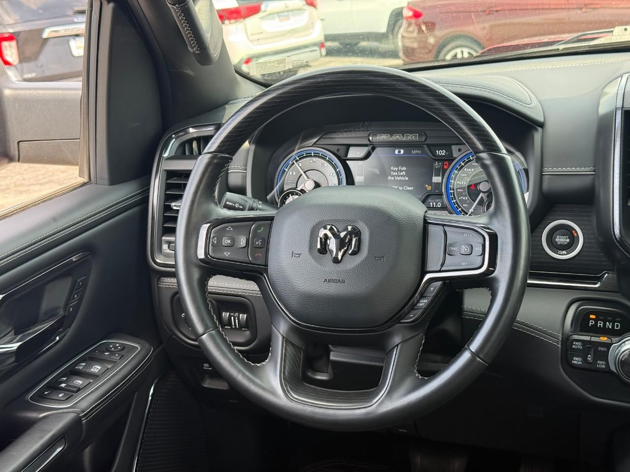 Ram 1500 Vehicle Full-screen Gallery Image 13