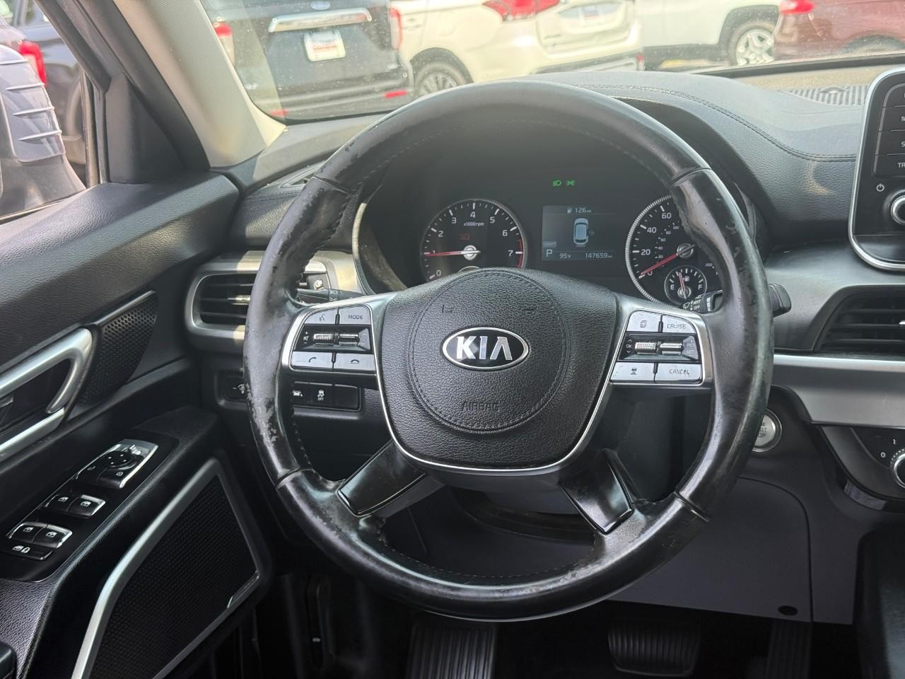 Kia Telluride Vehicle Full-screen Gallery Image 14