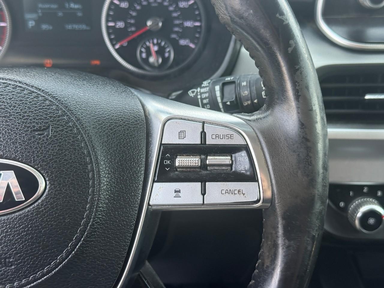Kia Telluride Vehicle Full-screen Gallery Image 23