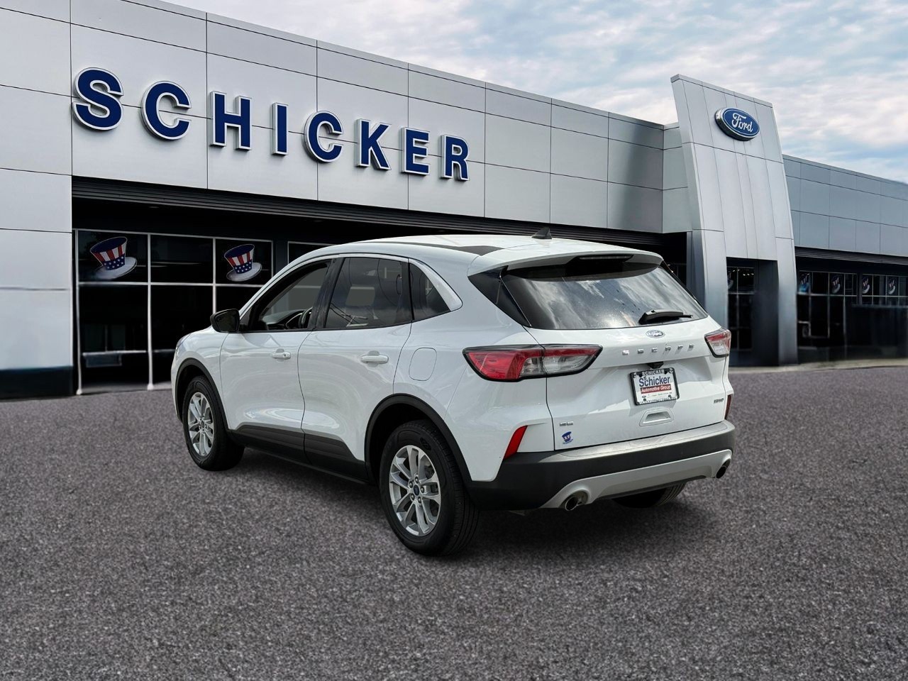 Ford Escape Vehicle Full-screen Gallery Image 03