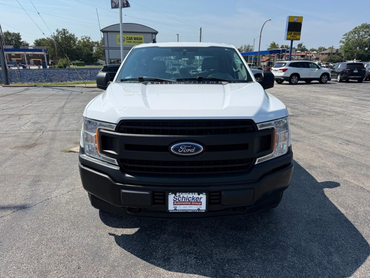 Ford F-150 Vehicle Full-screen Gallery Image 09