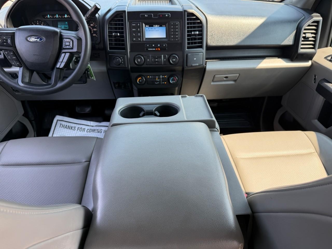 Ford F-150 Vehicle Full-screen Gallery Image 11