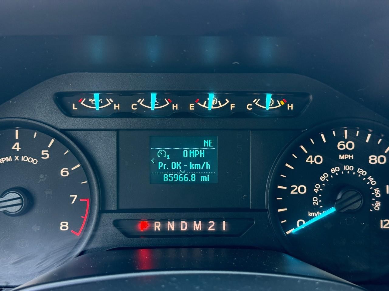 Ford F-150 Vehicle Full-screen Gallery Image 21