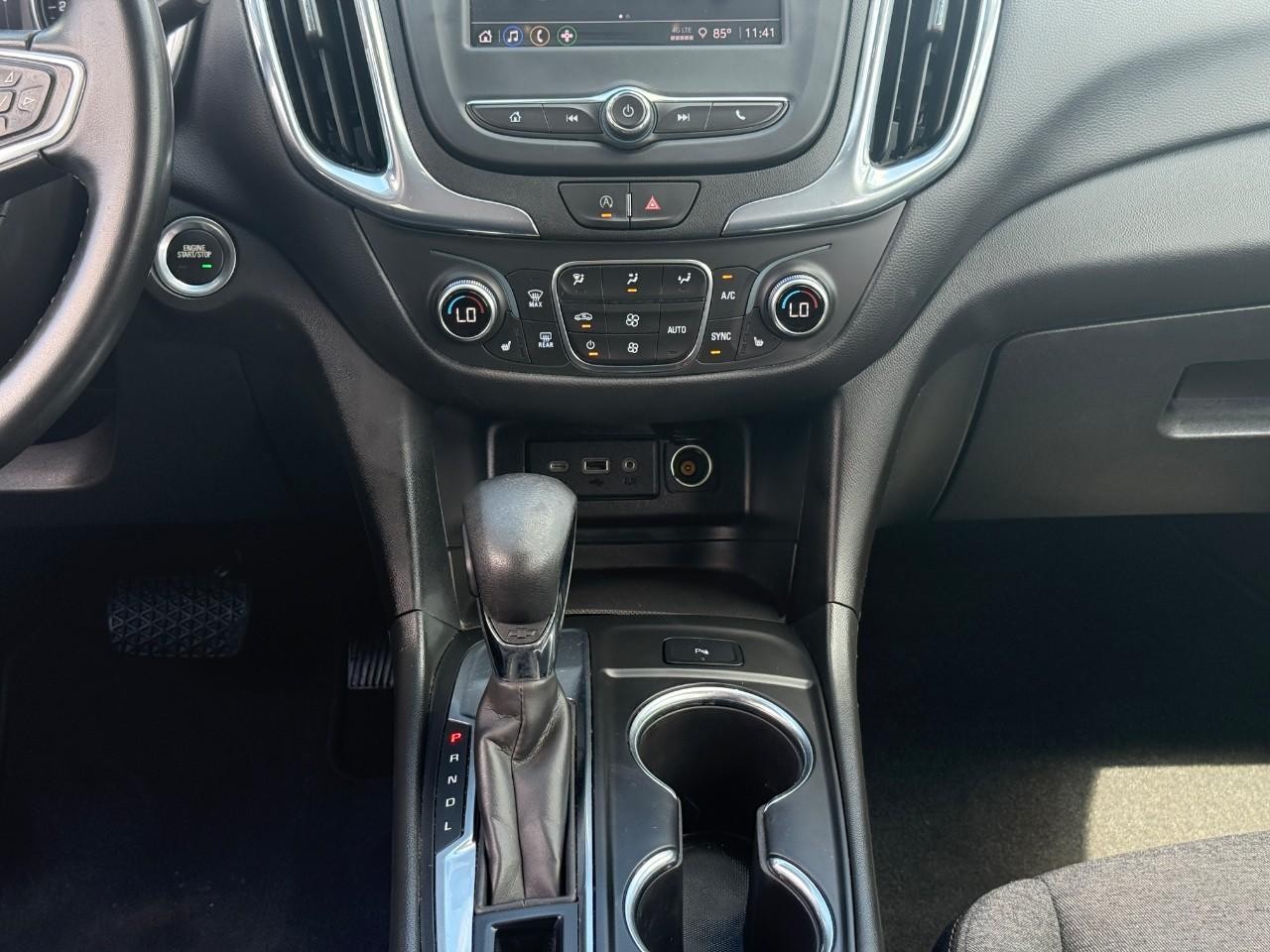 Chevrolet Equinox Vehicle Full-screen Gallery Image 15