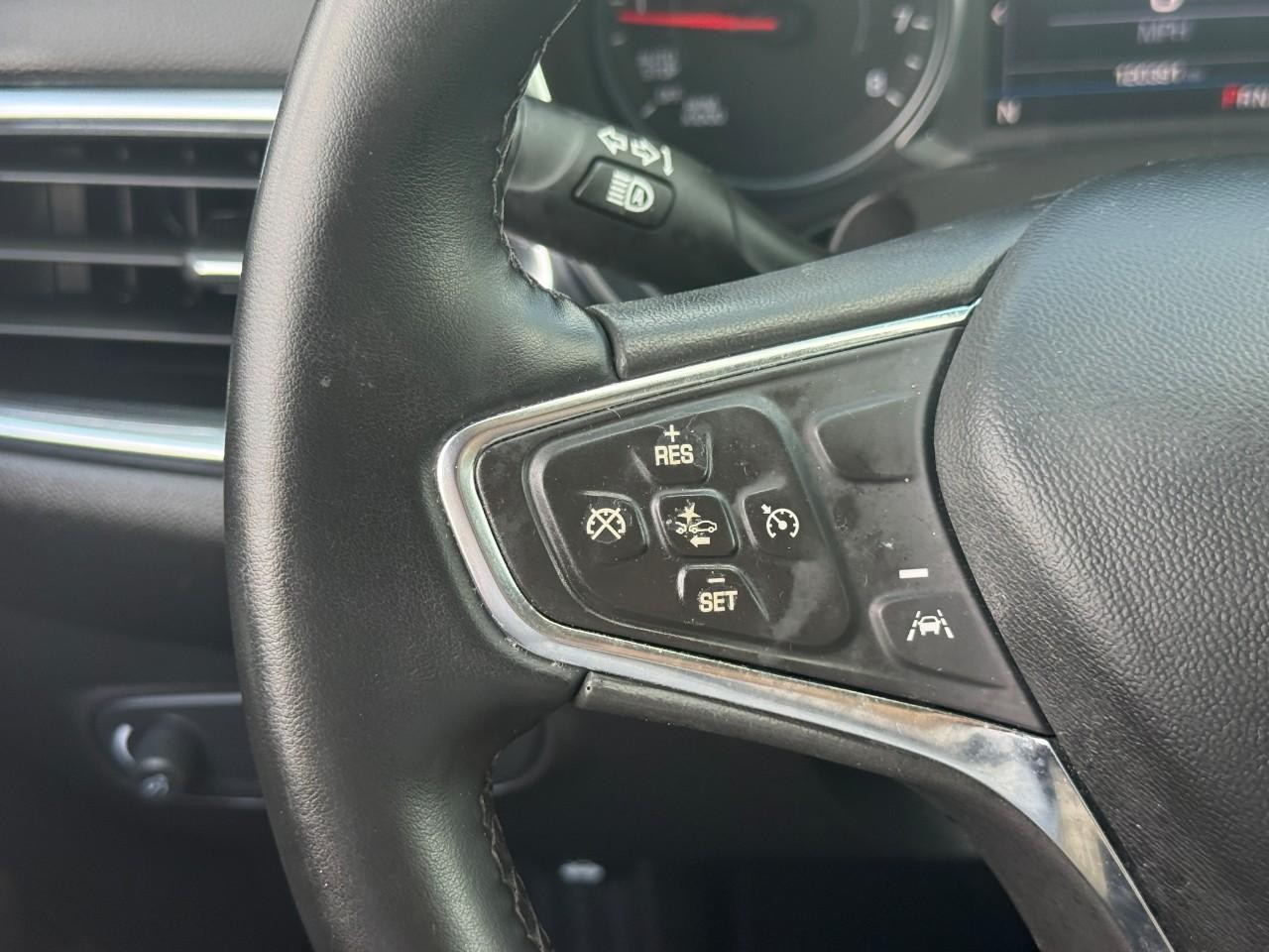 Chevrolet Equinox Vehicle Full-screen Gallery Image 20