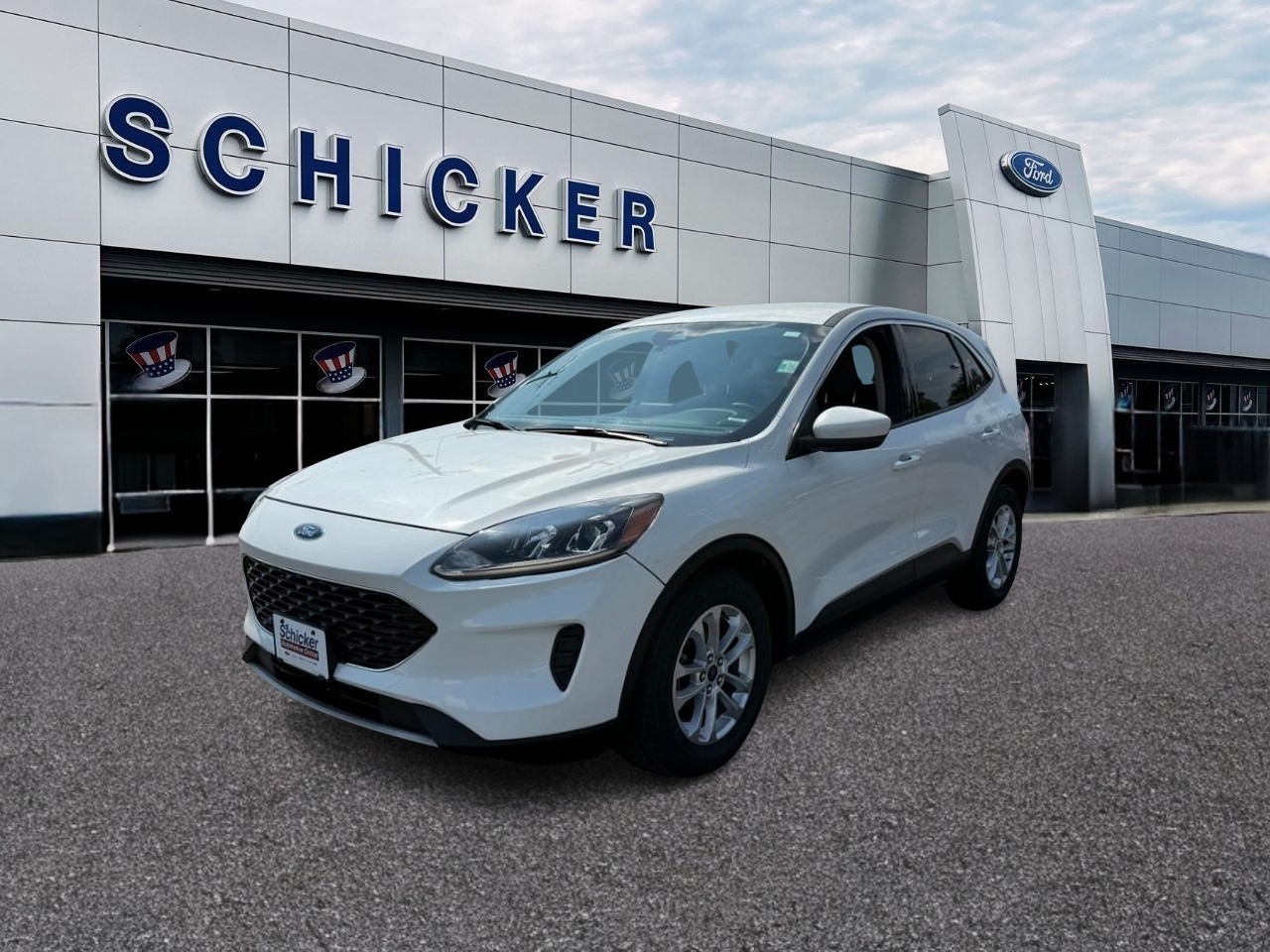 Ford Escape Vehicle Full-screen Gallery Image 04