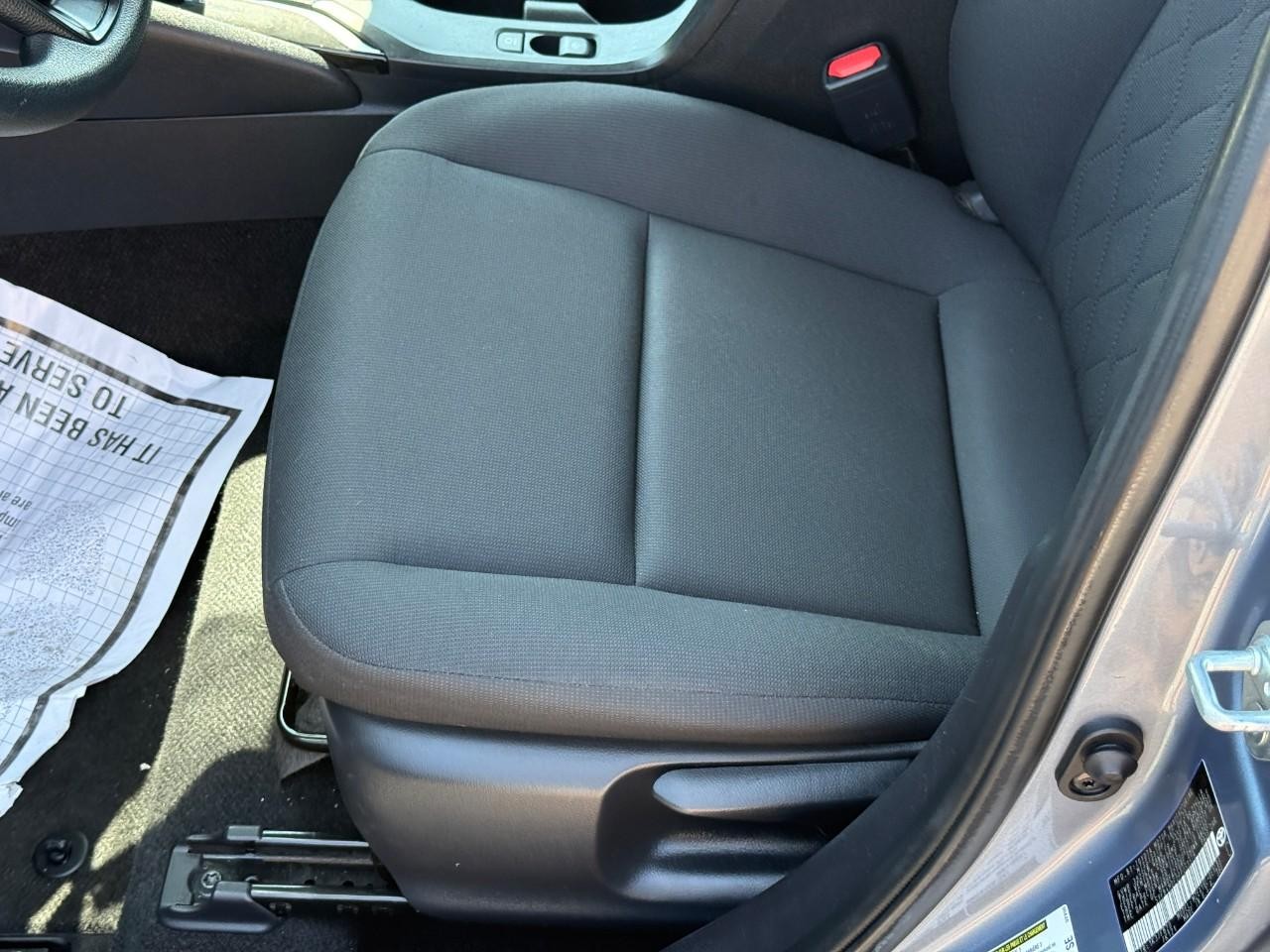 Toyota Corolla Vehicle Full-screen Gallery Image 14