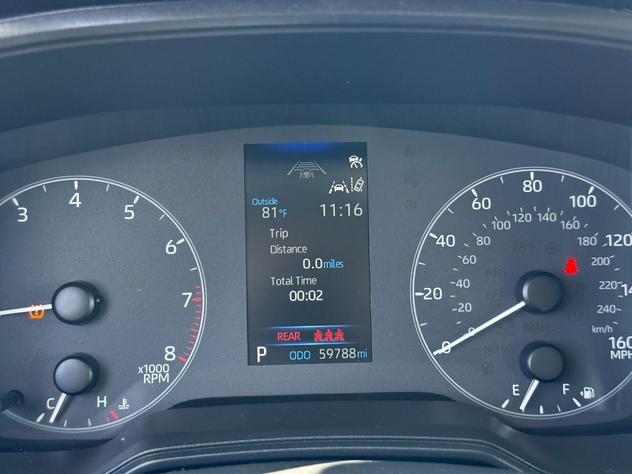 Toyota Corolla Vehicle Full-screen Gallery Image 18