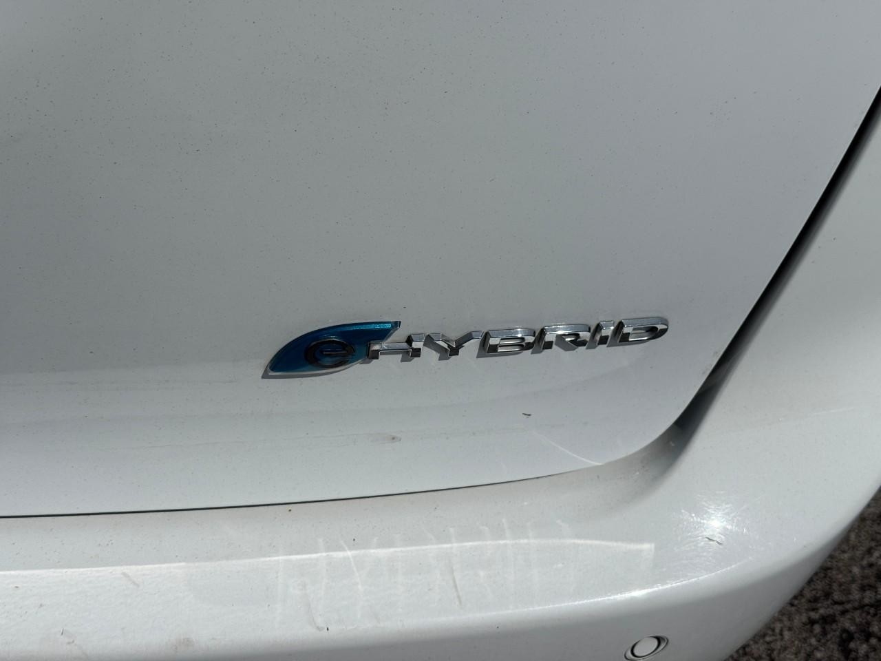 Chrysler Pacifica Vehicle Full-screen Gallery Image 07