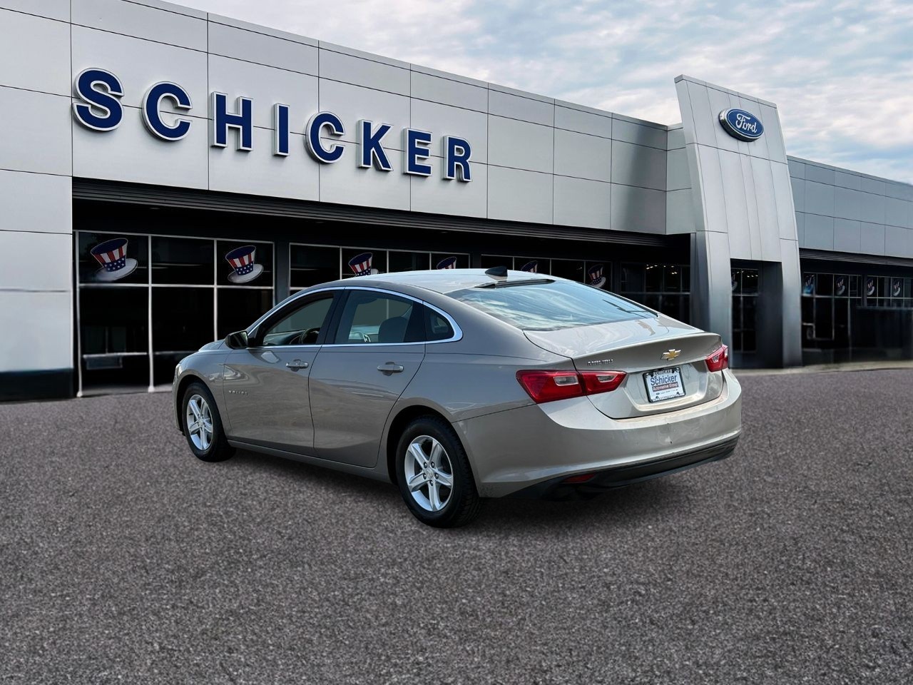 Chevrolet Malibu Vehicle Full-screen Gallery Image 03
