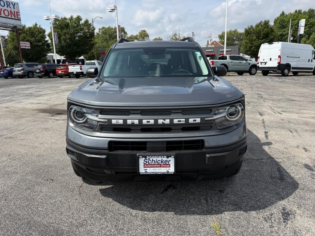 Ford Bronco Sport Vehicle Full-screen Gallery Image 09