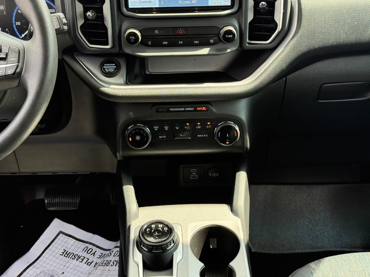 Ford Bronco Sport Vehicle Full-screen Gallery Image 14