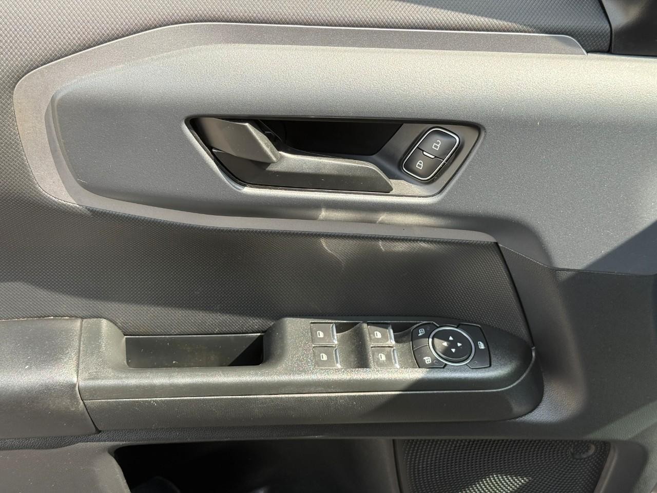 Ford Bronco Sport Vehicle Full-screen Gallery Image 16