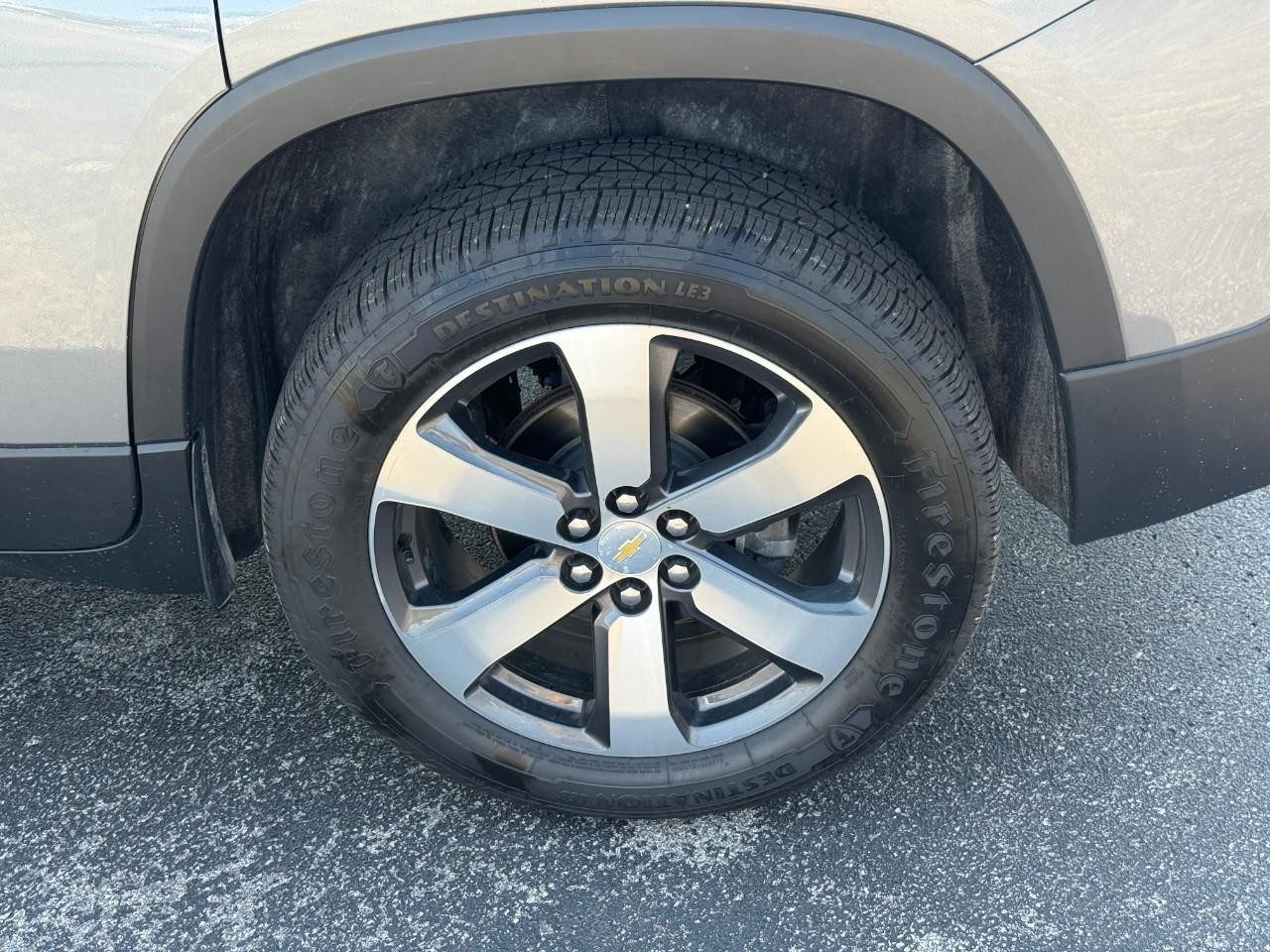 Chevrolet Traverse Vehicle Full-screen Gallery Image 06