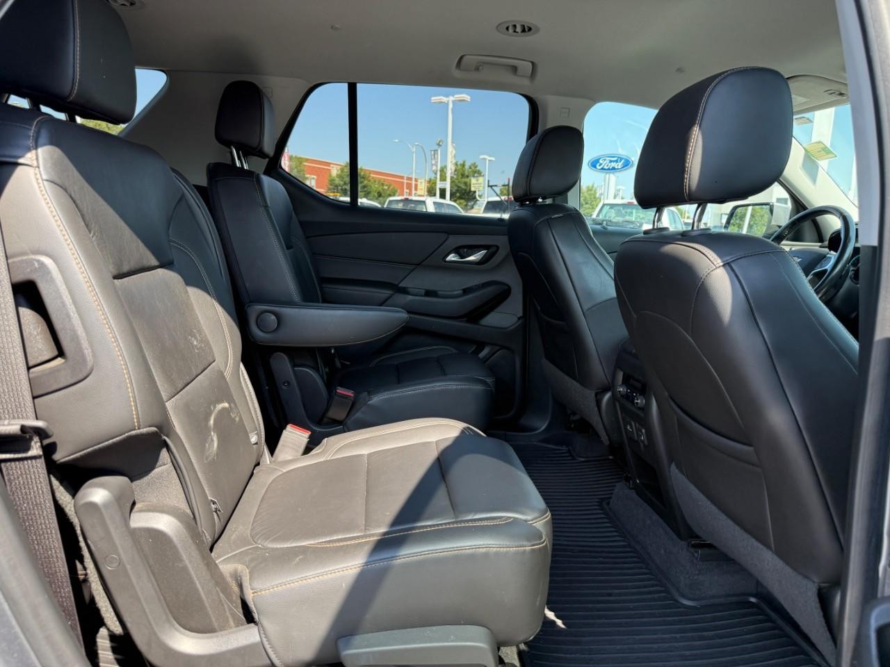Chevrolet Traverse Vehicle Full-screen Gallery Image 11