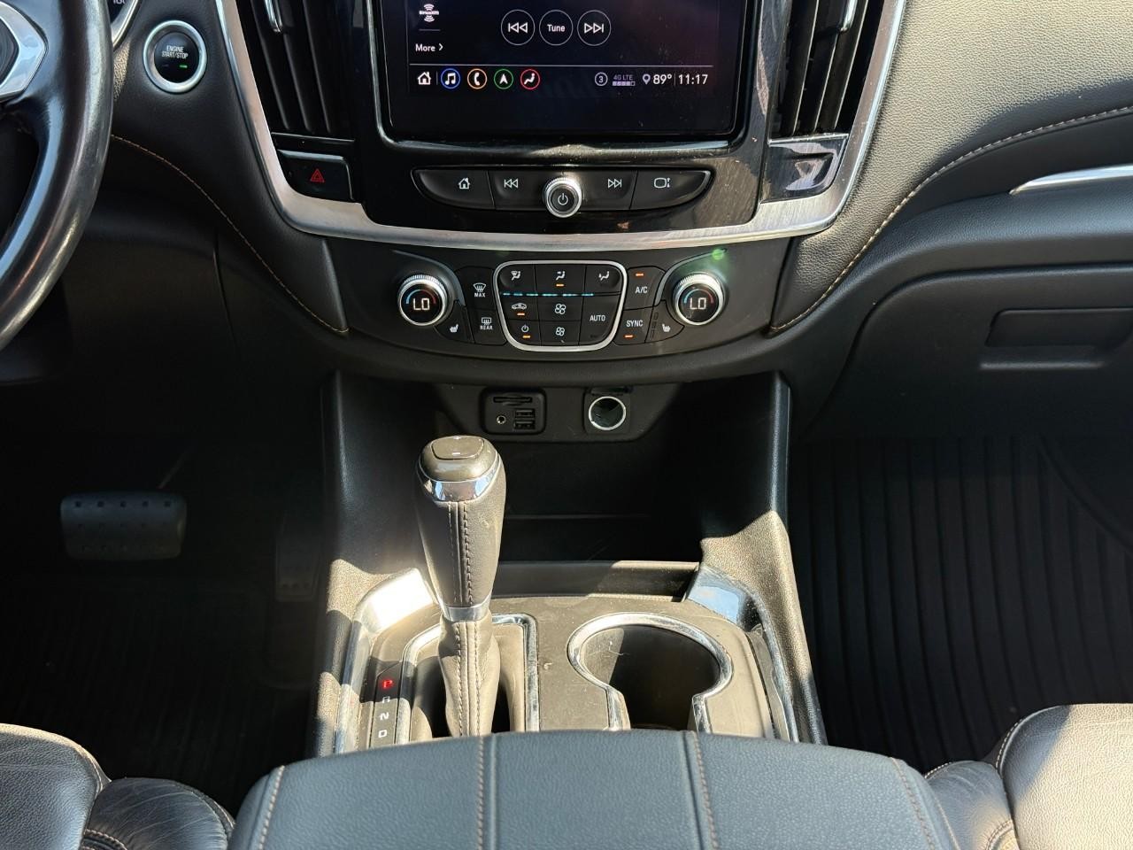 Chevrolet Traverse Vehicle Full-screen Gallery Image 15