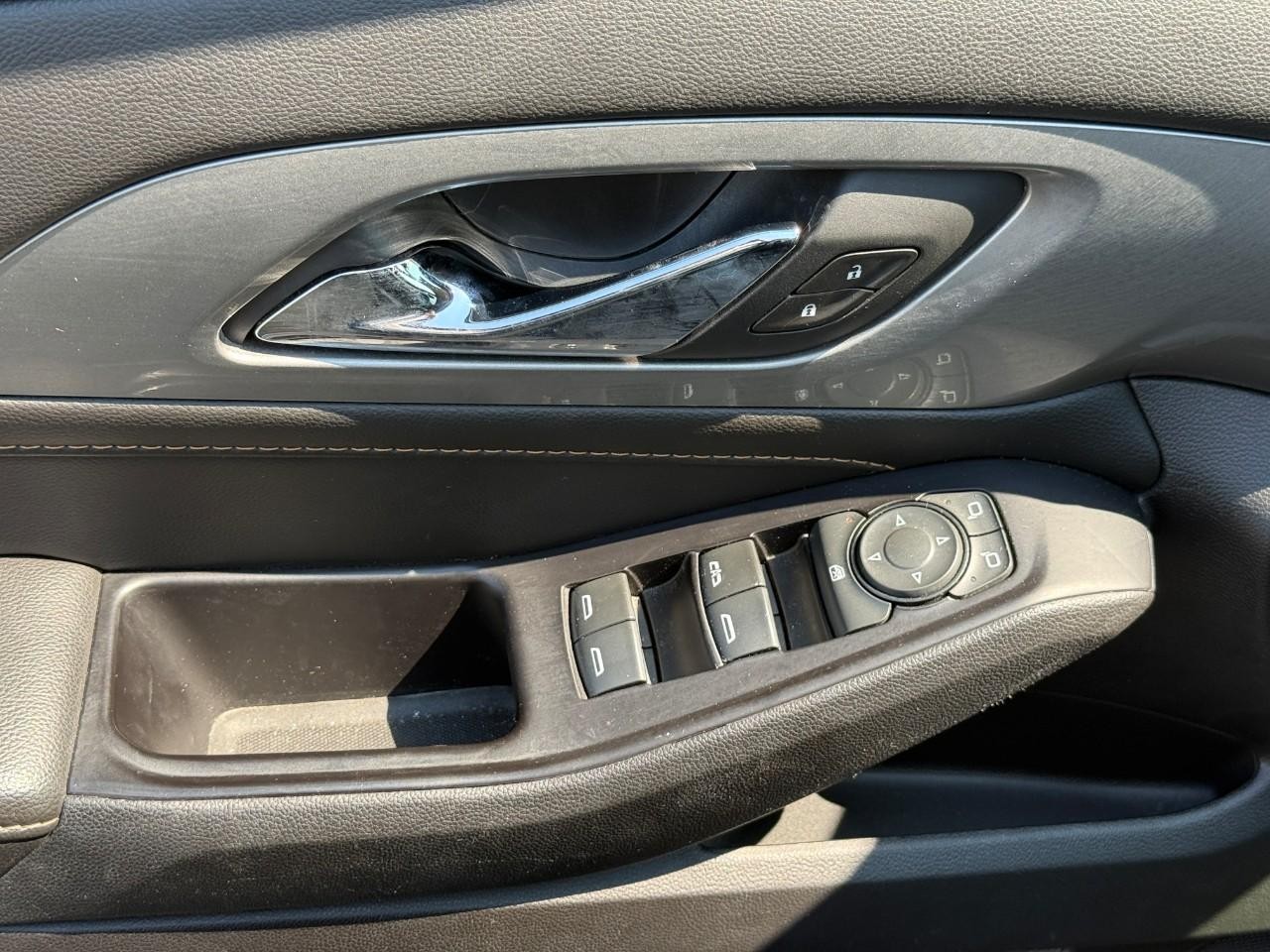 Chevrolet Traverse Vehicle Full-screen Gallery Image 16