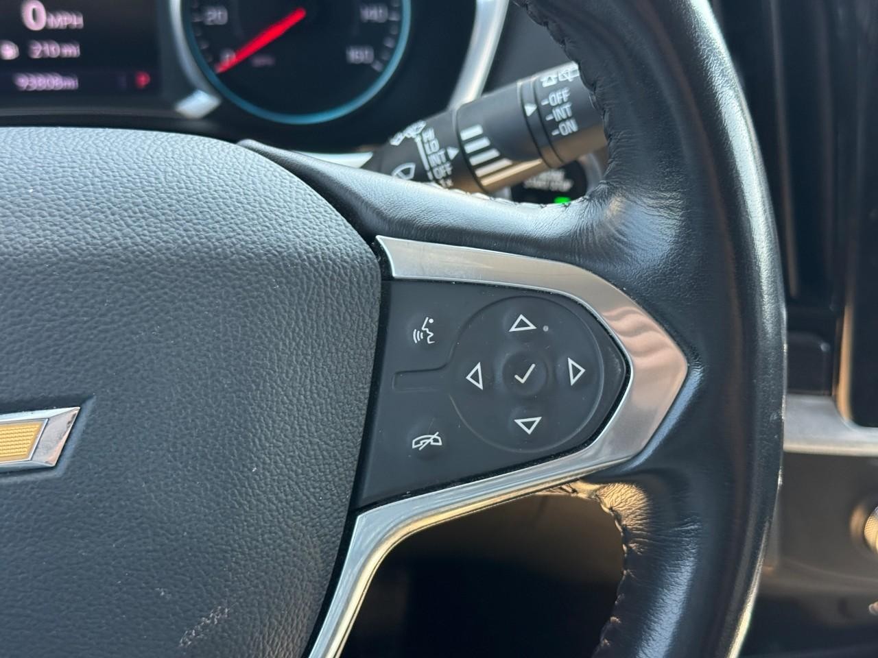 Chevrolet Traverse Vehicle Full-screen Gallery Image 20
