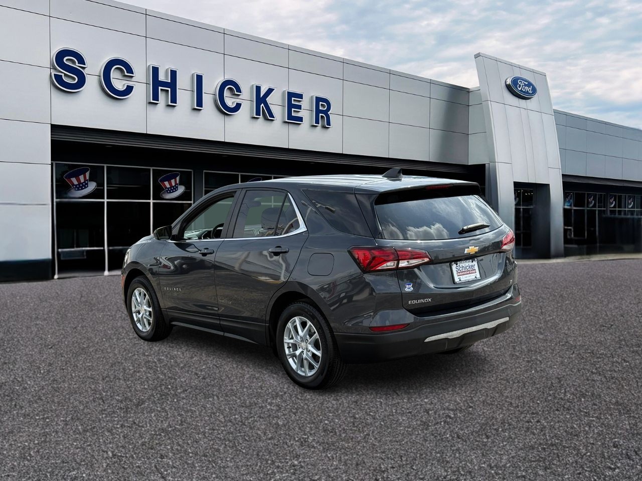 Chevrolet Equinox Vehicle Full-screen Gallery Image 03