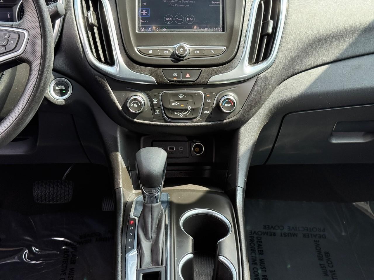 Chevrolet Equinox Vehicle Full-screen Gallery Image 15
