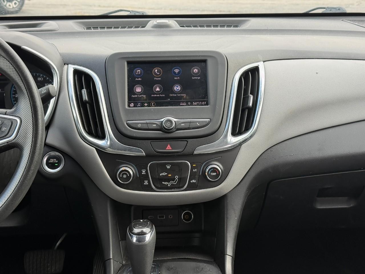 Chevrolet Equinox Vehicle Full-screen Gallery Image 14