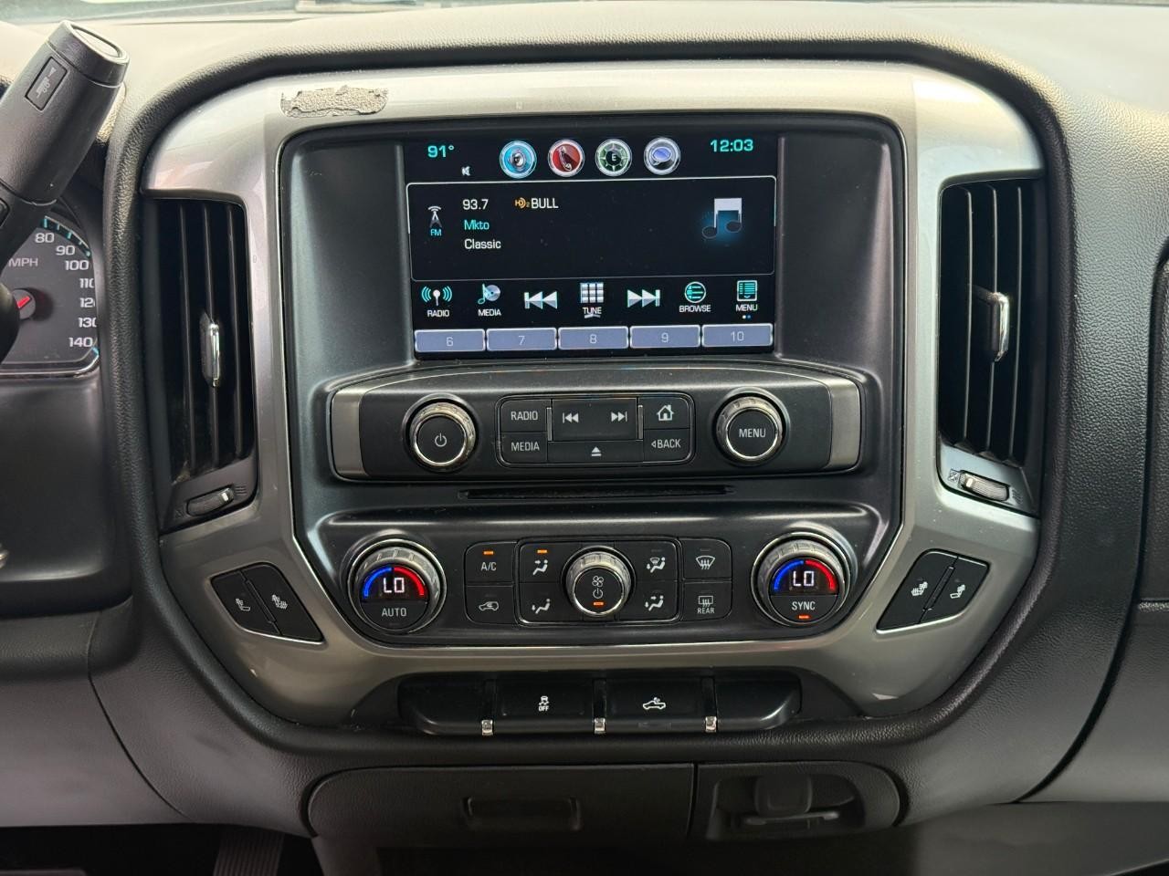 Chevrolet Silverado 1500 Vehicle Full-screen Gallery Image 12
