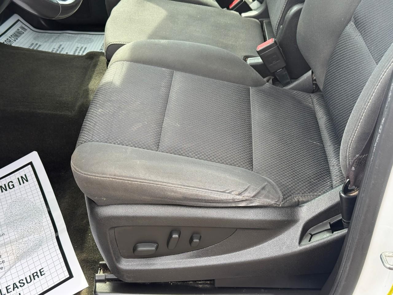 Chevrolet Silverado 1500 Vehicle Full-screen Gallery Image 14