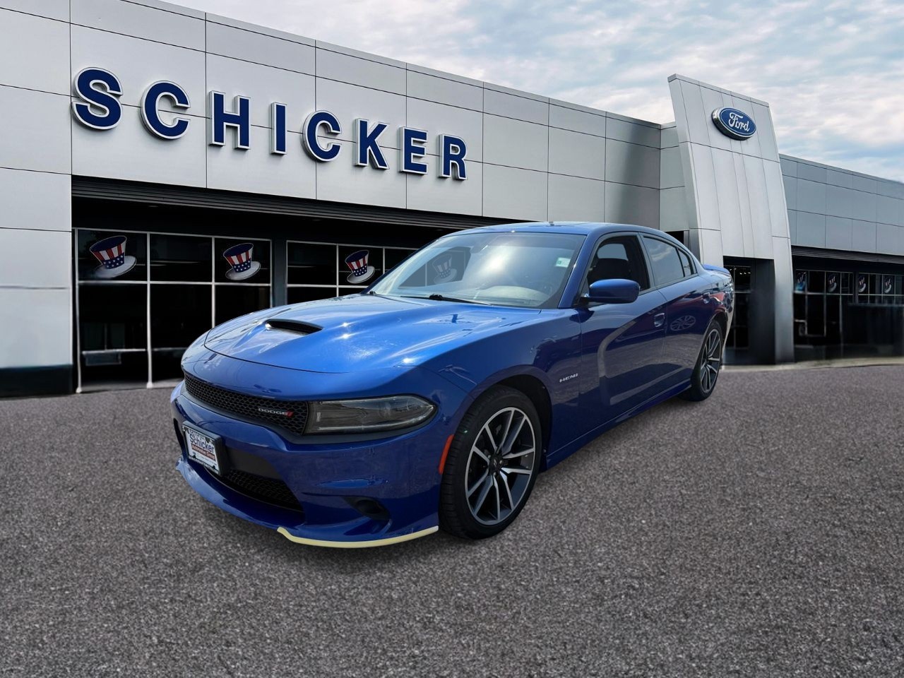 Dodge Charger Vehicle Full-screen Gallery Image 04
