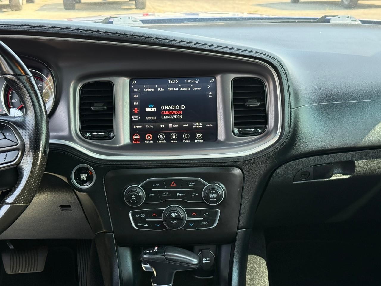 Dodge Charger Vehicle Full-screen Gallery Image 13