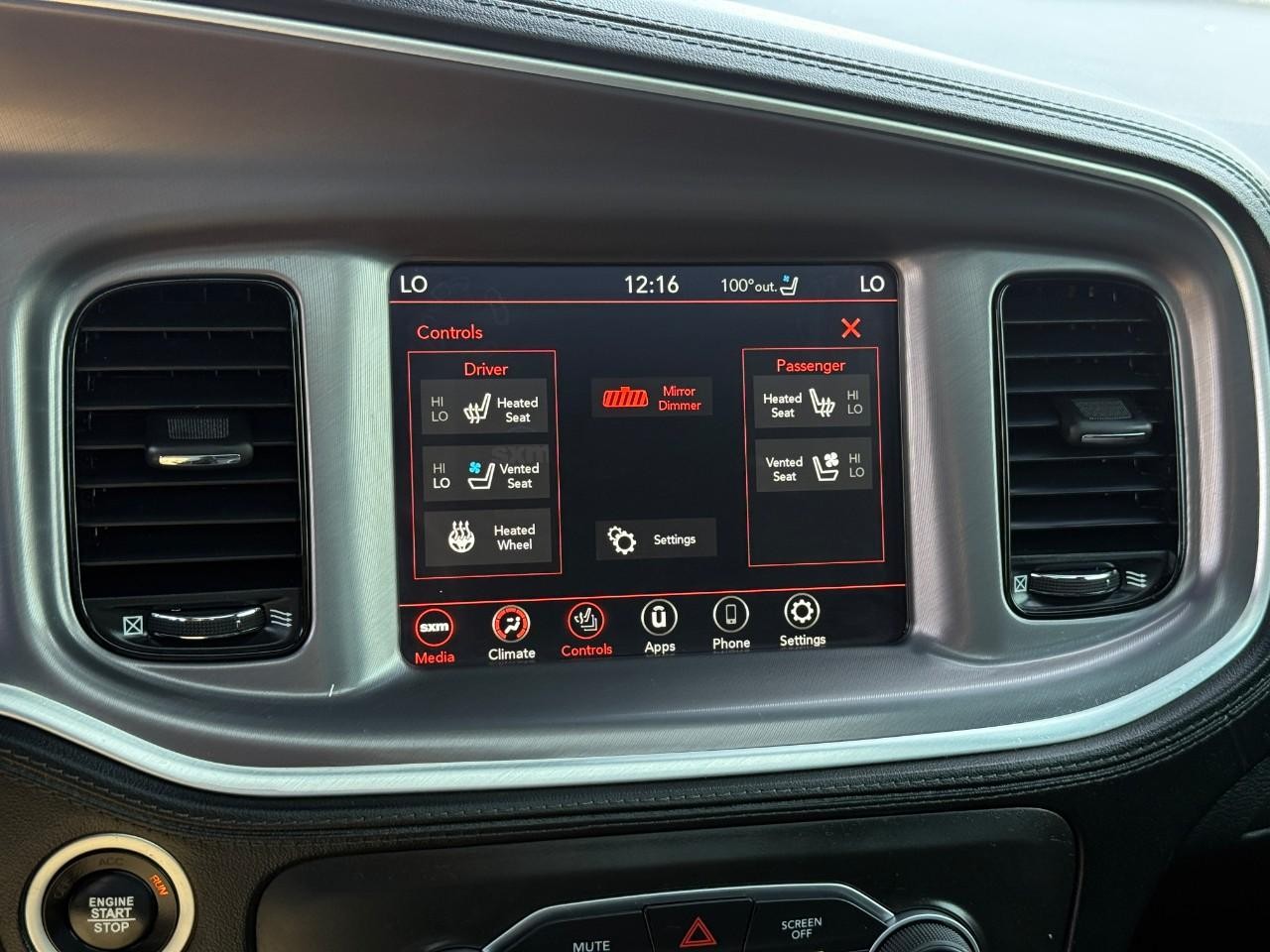 Dodge Charger Vehicle Full-screen Gallery Image 22