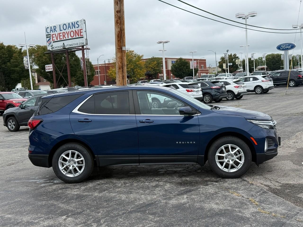 Chevrolet Equinox Vehicle Full-screen Gallery Image 05